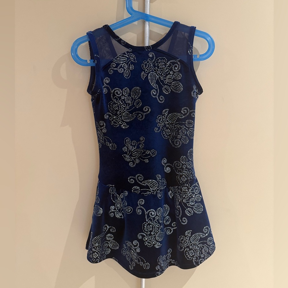 Mondor Figure Skating Dress Youth 10/12 Navy Velvet Silver Floral